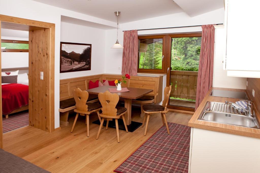 Hotel Zauchtaler Hof Altenmarkt im Pongau Pokoj fotografie